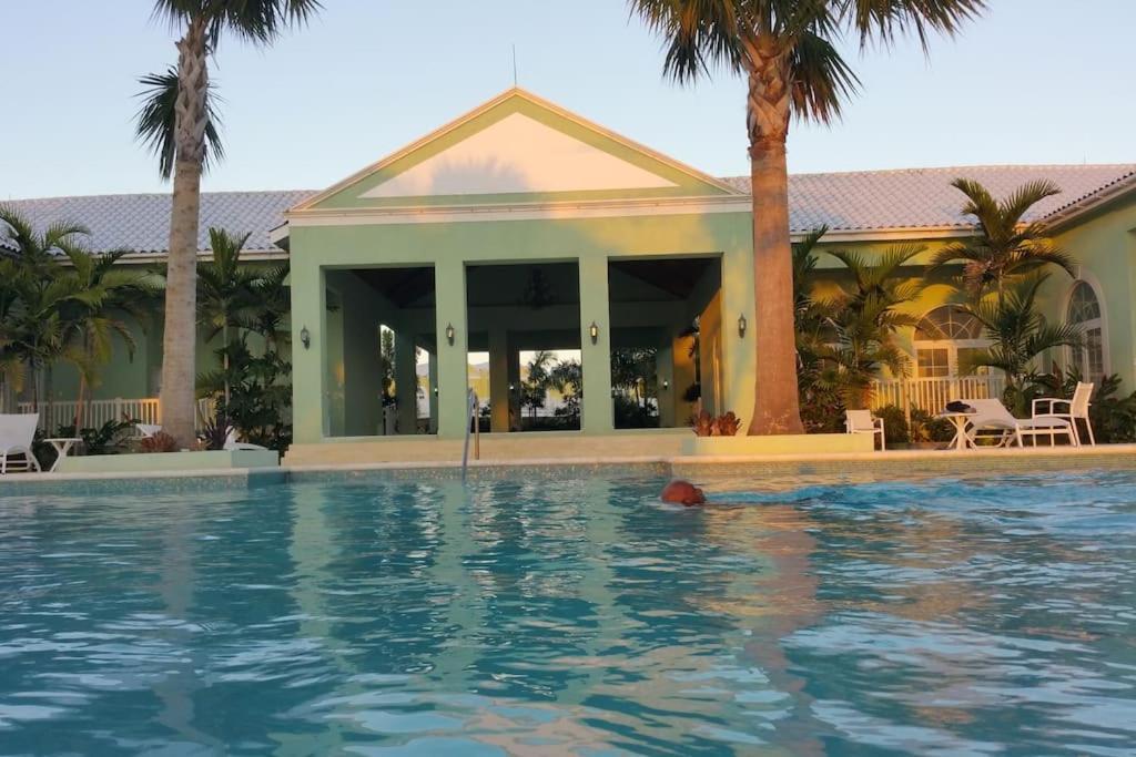 Вилла Townhouse By The Bay, Little Bay Country Club ,Negril Ориндж-Бей Экстерьер фото