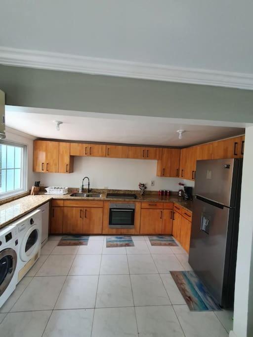 Вилла Townhouse By The Bay, Little Bay Country Club ,Negril Ориндж-Бей Экстерьер фото