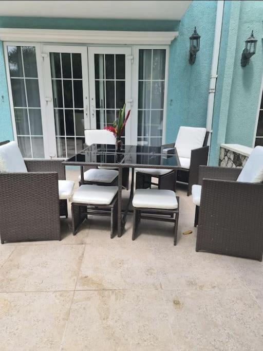 Вилла Townhouse By The Bay, Little Bay Country Club ,Negril Ориндж-Бей Экстерьер фото